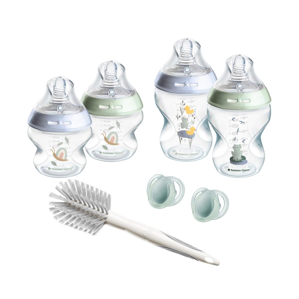 Tommee Tippee Closer to Nature Newborn Baby Bottle Starter Kit, Breast-Like Teats with Anti-Colic Valve, Mixed Sizes and Colours