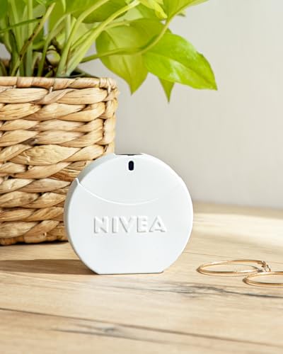 Nivea Creme Eau de Toilette (30 ml), EDT With Iconic Cream Scent, Elegant Perfume Bottle and Jewellery Box