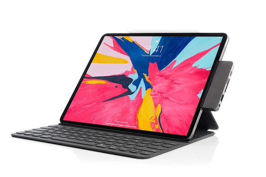 Hyper - HyperDrive 6-in-1 USB-C Hub for iPad Pro / Air - 3.5mm Audio Jack, USB-A, SD, Micro SD, USB-C, HDMI - Space Gray