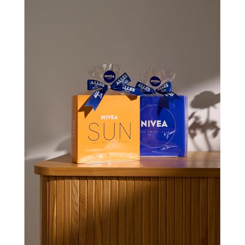 Nivea Creme Eau de Toilette (30 ml), EDT With Iconic Cream Scent, Elegant Perfume Bottle and Jewellery Box