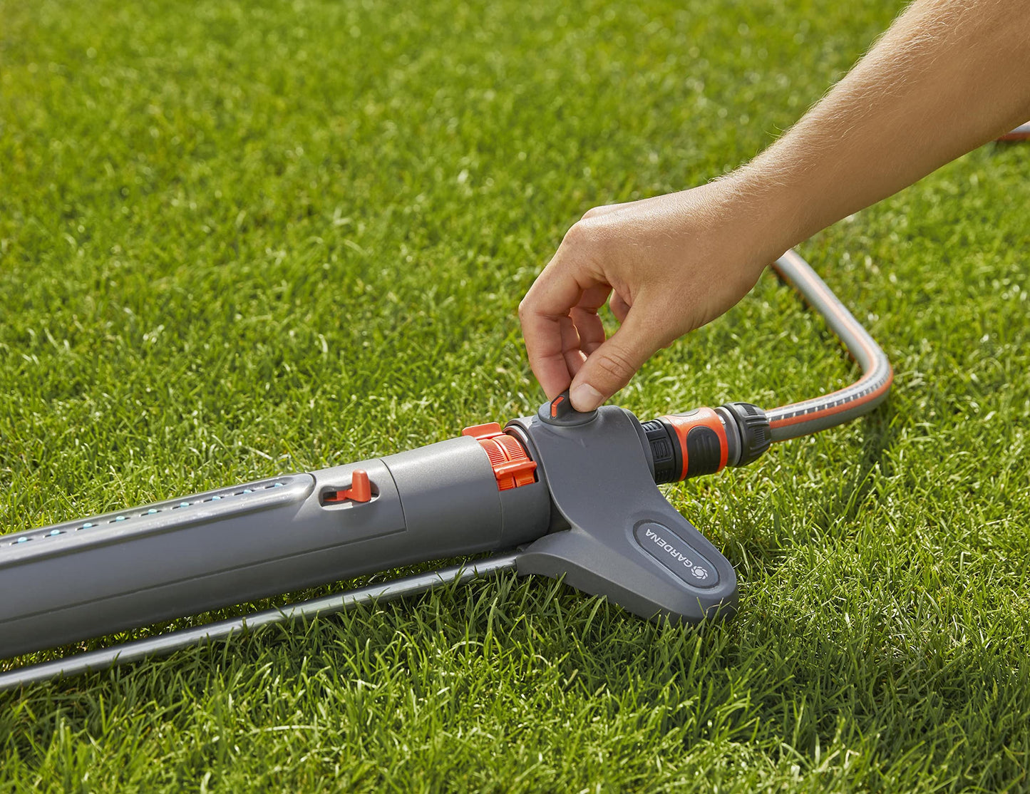 Gardena Aqua M Rectangular Sprinkler: Lawn Sprinkler for Watering Areas of 110-250 m²