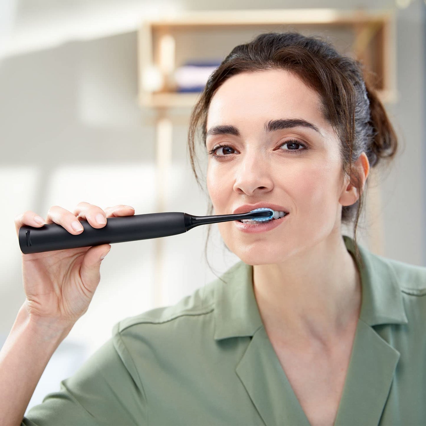 Philips Sonicare ExpertClean 7300 HX9601/02 Sonic Electric Toothbrush with Travel Case, Black