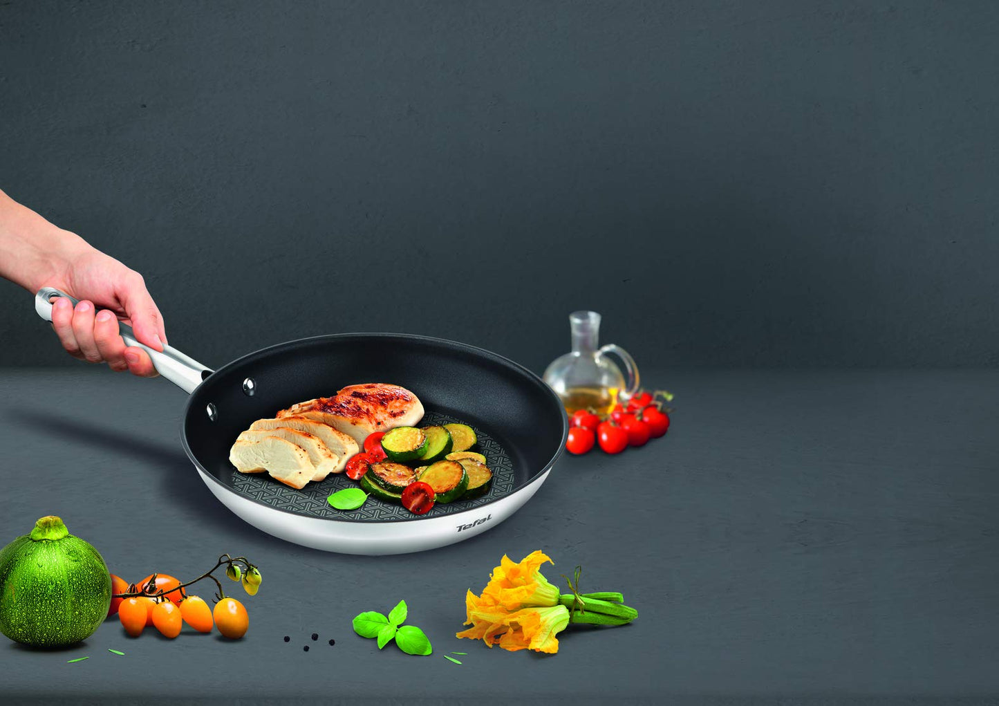 Tefal A704S3 Duetto 3-Piece Frying Pan Set | 20, 24 and 28 cm | Non-Stick Coating | Built-in Temperature Indicator | Suitable for All Hob Types Including Induction | Stainless Steel/Black