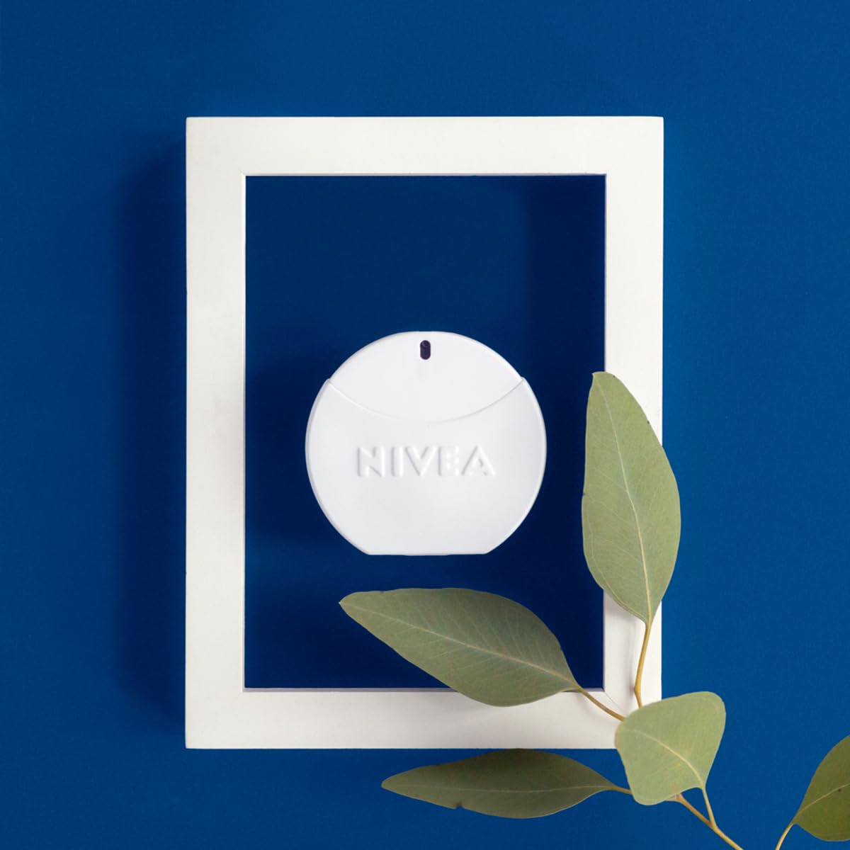 Nivea Creme Eau de Toilette (30 ml), EDT With Iconic Cream Scent, Elegant Perfume Bottle and Jewellery Box