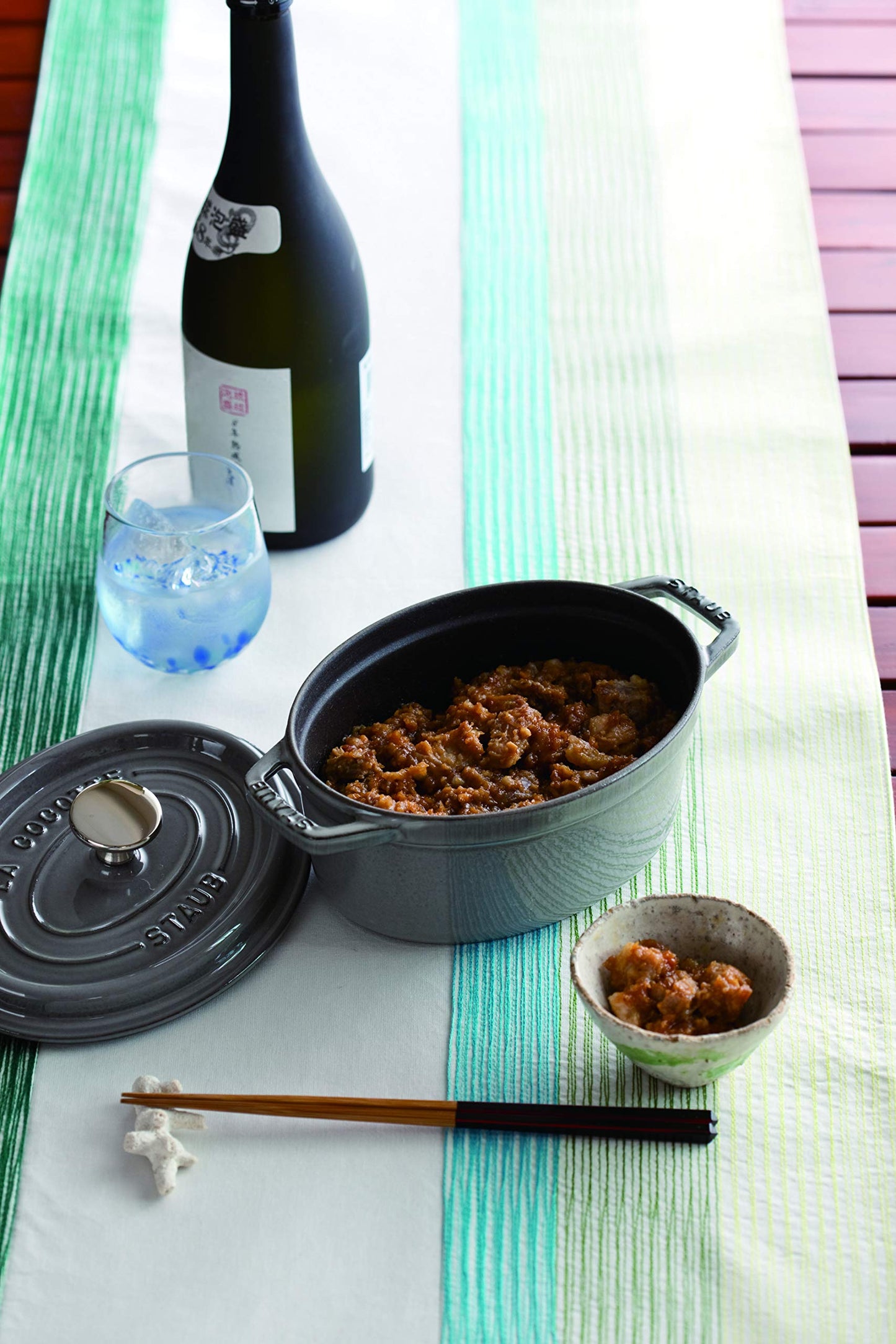 STAUB Ovale Cocotte aus Gusseisen