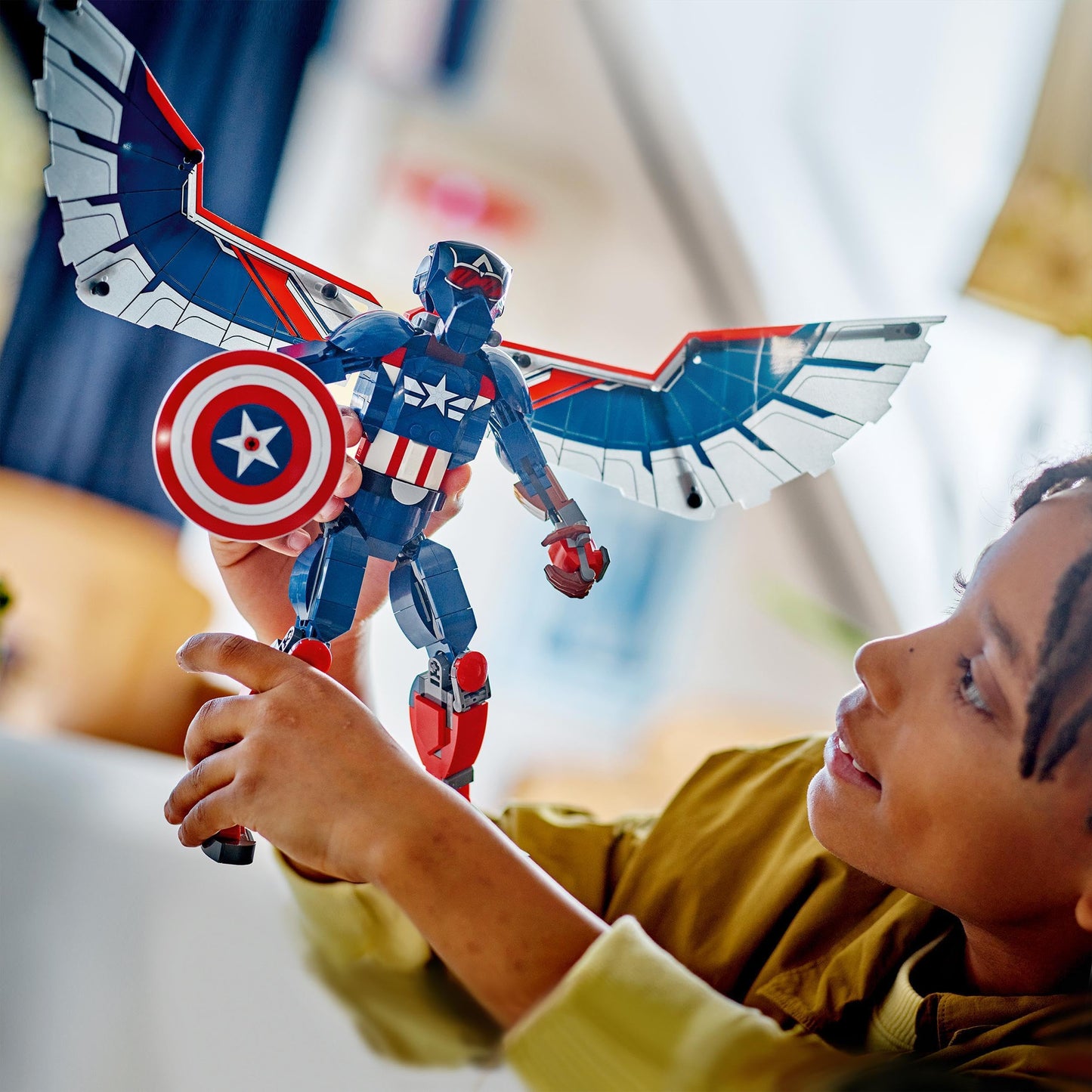 LEGO Marvel New Captain America Construction Figure, Super Hero Action Set with Shield and Drone, Building Toy for 8 Plus Year Old Boys & Girls, Avengers Birthday Gift Idea 76296